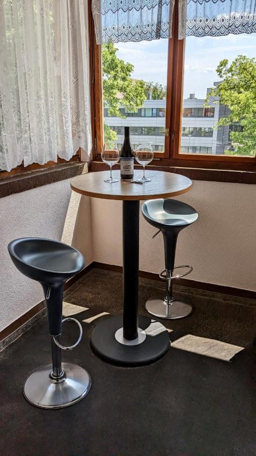 Grosse Ferienwohnung Mit Loggia Und Garten In Cottbus Exterior photo